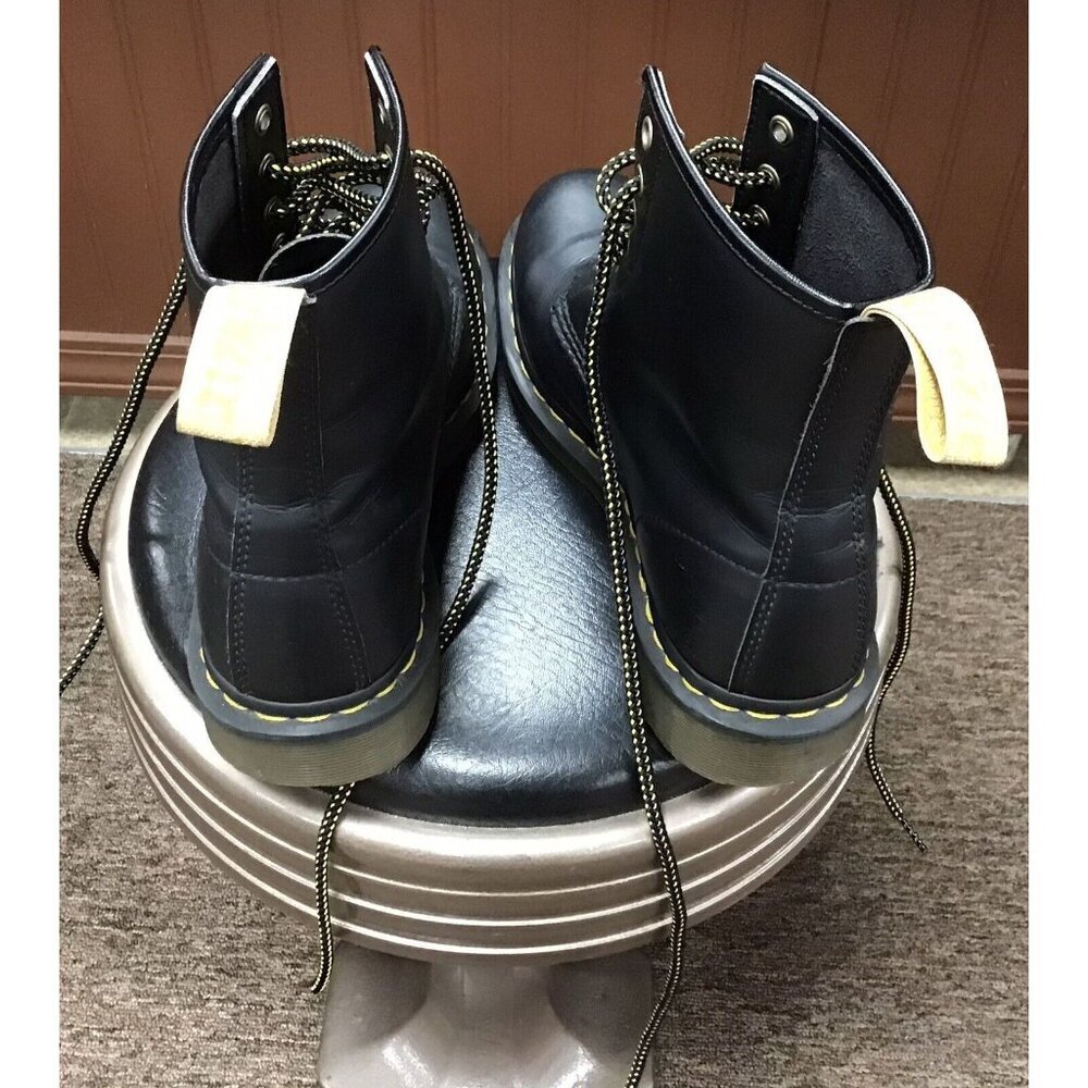 Men’s Dr. Martens Smooth Vegan Leather 8 Eyelet Boots Size 9 - Black - Picture 6 of 8